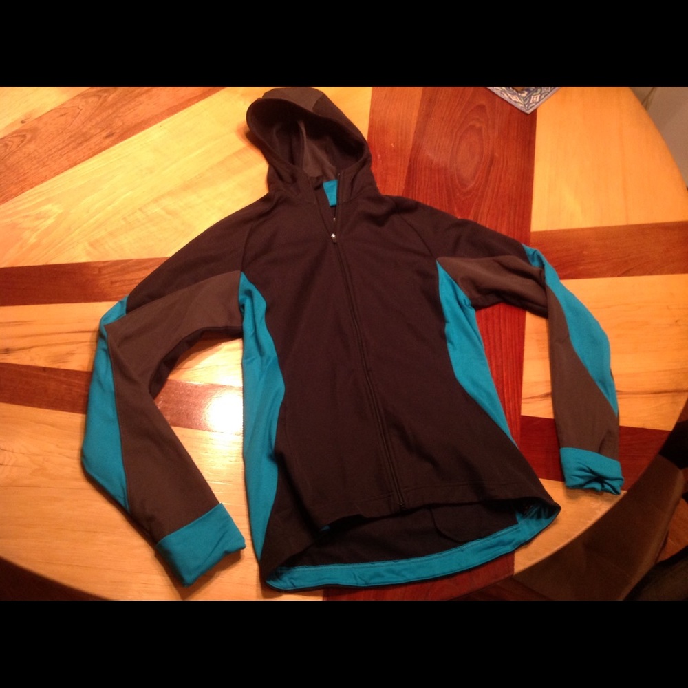 Bontrager zip up hoody.